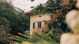 Villa Arnica Suites & Garden Exterior