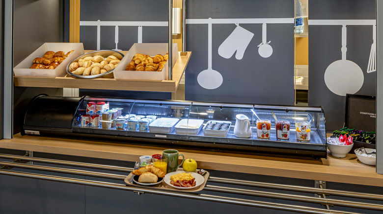 <b>B&B Hotel Bordeaux Le Haillan Restaurant</b>. Images powered by <a href="https://www.leonardoworldwide.com/" title="Leonardo Worldwide" target="_blank">Leonardo</a>.