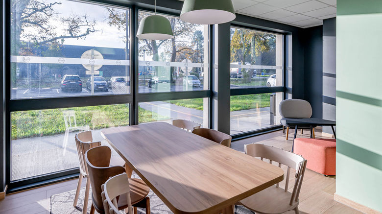 <b>B&B Hotel Bordeaux Saint Andre De Cubzac Lobby</b>. Images powered by <a href="https://www.leonardoworldwide.com/" title="Leonardo Worldwide" target="_blank">Leonardo</a>.