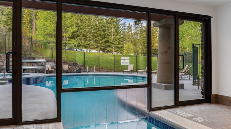 WorldMark Canmore by Wyndham Pool