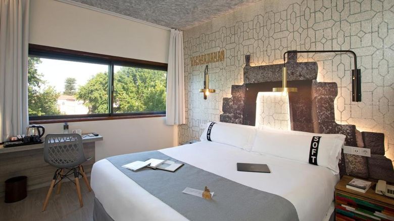 <b>Casual Inca Porto Room</b>. Images powered by <a href="https://www.leonardoworldwide.com/" title="Leonardo Worldwide" target="_blank">Leonardo</a>.