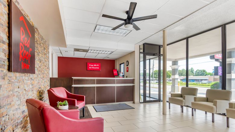 <b>Red Roof Inn Atlanta-Kennesaw State Univ Lobby</b>. Images powered by <a href="https://www.leonardoworldwide.com/" title="Leonardo Worldwide" target="_blank">Leonardo</a>.