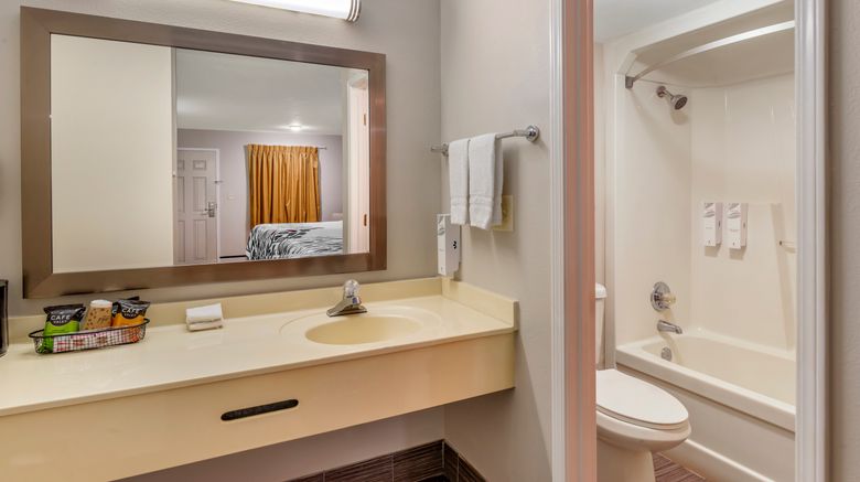 <b>Red Roof Inn Atlanta-Kennesaw State Univ Room</b>. Images powered by <a href="https://www.leonardoworldwide.com/" title="Leonardo Worldwide" target="_blank">Leonardo</a>.