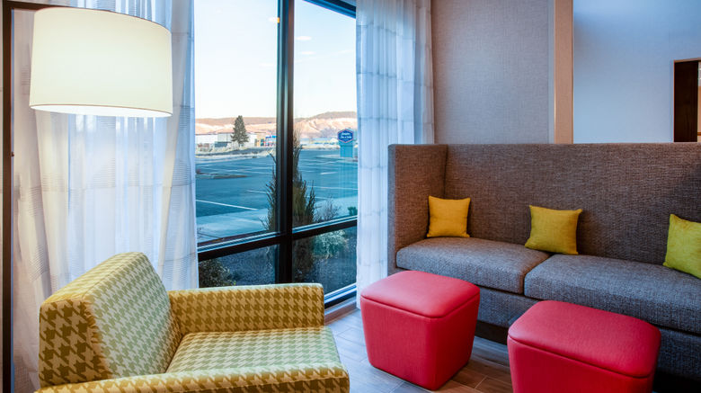 <b>Hampton inn and Suites La Grand Lobby</b>. Images powered by <a href="https://www.leonardoworldwide.com/" title="Leonardo Worldwide" target="_blank">Leonardo</a>.