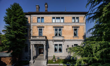 Hotel Chourakukan