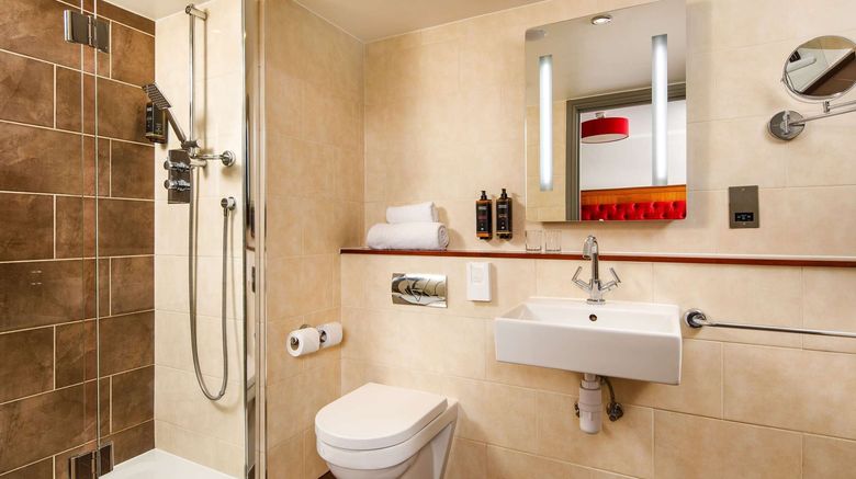 <b>Staines Hotel Room</b>. Images powered by <a href="https://www.leonardoworldwide.com/" title="Leonardo Worldwide" target="_blank">Leonardo</a>.