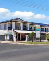 Coast Motel and Apartments