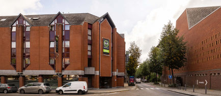Hotel Mons Exterior