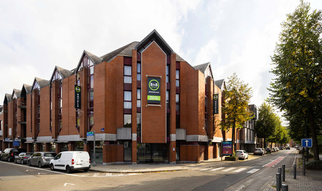 Hotel Mons Exterior