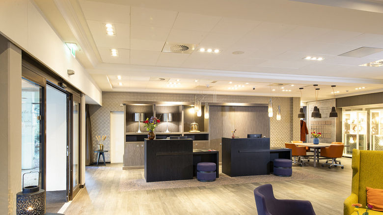 <b>Bilderberg Hotel De Keizerskroon Lobby</b>. Images powered by <a href="https://www.leonardoworldwide.com/" title="Leonardo Worldwide" target="_blank">Leonardo</a>.