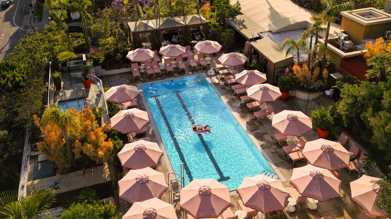 <b>Four Seasons Los Angeles - Beverly Hills Pool</b>. Images powered by <a href="https://www.leonardoworldwide.com/" title="Leonardo Worldwide" target="_blank">Leonardo</a>.