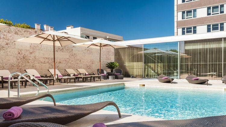 Sheraton Lisboa Hotel & Spa Pool