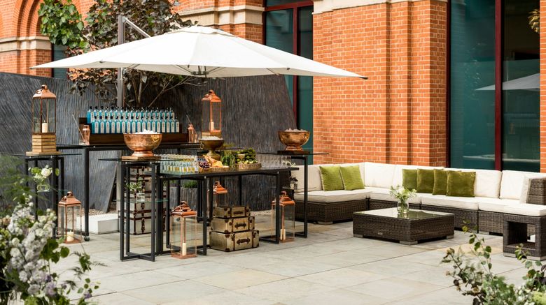 <b>St. Pancras London Restaurant</b>. Images powered by <a href="https://www.leonardoworldwide.com/" title="Leonardo Worldwide" target="_blank">Leonardo</a>.