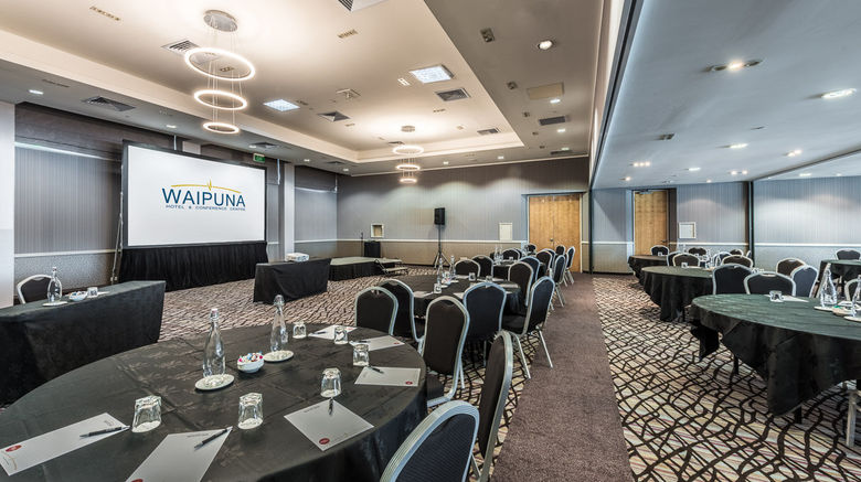 <b>Waipuna Hotel & Conference Ctr Ballroom</b>. Images powered by <a href="https://www.leonardoworldwide.com/" title="Leonardo Worldwide" target="_blank">Leonardo</a>.