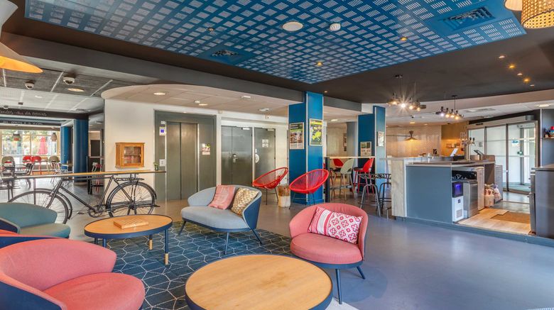 <b>B&B Hotel Marseille Bonneveine Lobby</b>. Images powered by <a href="https://www.leonardoworldwide.com/" title="Leonardo Worldwide" target="_blank">Leonardo</a>.