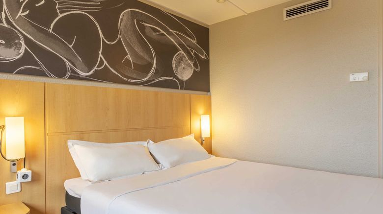 <b>B&B Hotel Marseille Bonneveine Room</b>. Images powered by <a href="https://www.leonardoworldwide.com/" title="Leonardo Worldwide" target="_blank">Leonardo</a>.