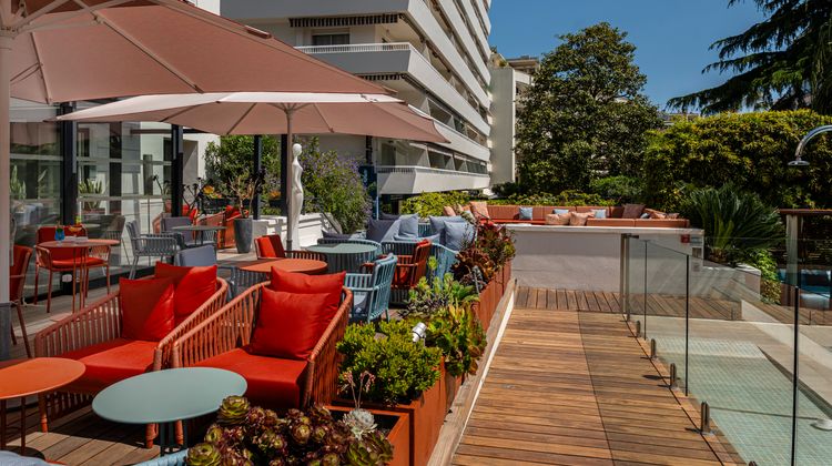 Hotel Le Canberra Exterior