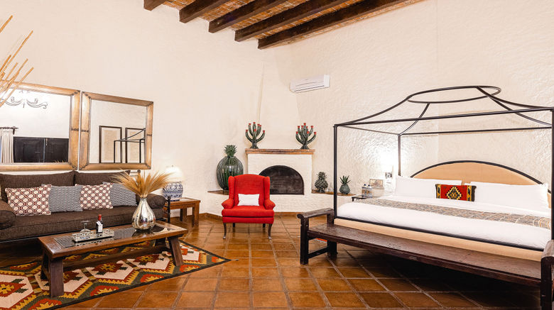 <b>Hacienda El Santuario Hotel Suite</b>. Images powered by <a href="https://www.leonardoworldwide.com/" title="Leonardo Worldwide" target="_blank">Leonardo</a>.