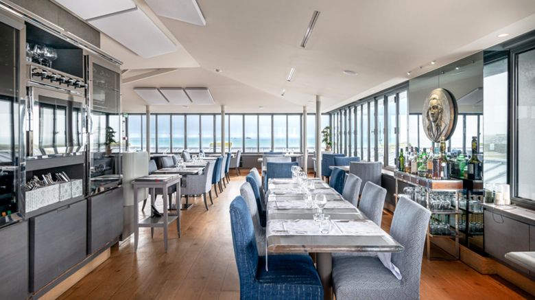 <b>Hotel France & Chateaubriand Restaurant</b>. Images powered by <a href="https://www.leonardoworldwide.com/" title="Leonardo Worldwide" target="_blank">Leonardo</a>.