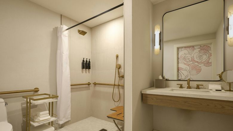 <b>Canal House of Georgetown, Tribute Hotel Room</b>. Images powered by <a href="https://www.leonardoworldwide.com/" title="Leonardo Worldwide" target="_blank">Leonardo</a>.