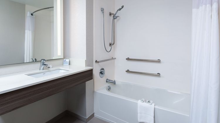 Holiday Inn Express Palm Coast I-95 Room