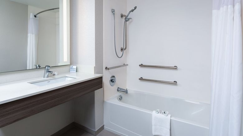 <b>Holiday Inn Express Palm Coast I-95 Room</b>. Images powered by <a href="https://www.leonardoworldwide.com/" title="Leonardo Worldwide" target="_blank">Leonardo</a>.
