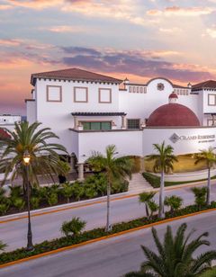 Holiday Inn Club Grand Residences