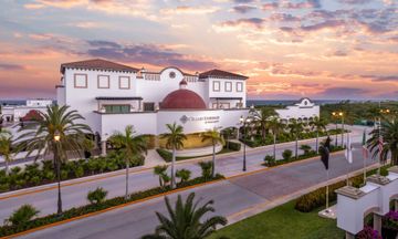 Holiday Inn Club Grand Residences