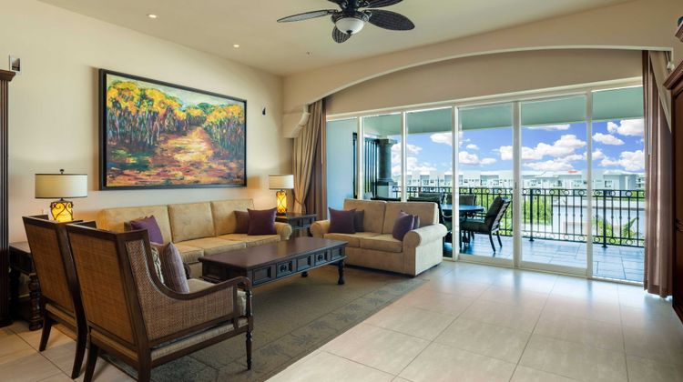 Holiday Inn Club Grand Residences Room