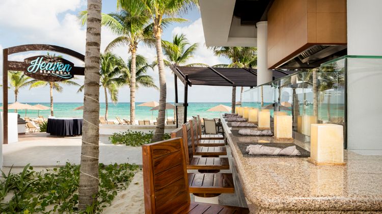 Holiday Inn Club Grand Residences Restaurant