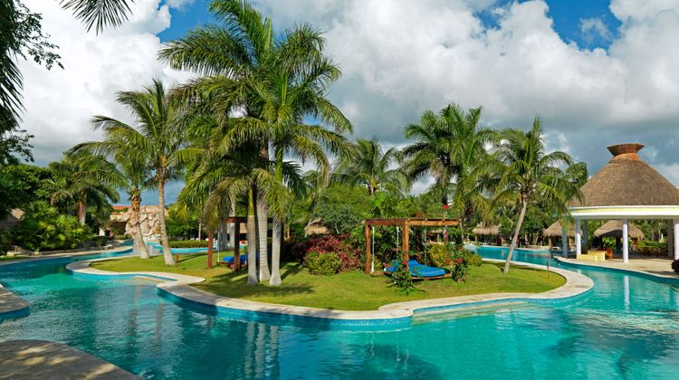 Iberostar Waves Paraiso del Mar Pool