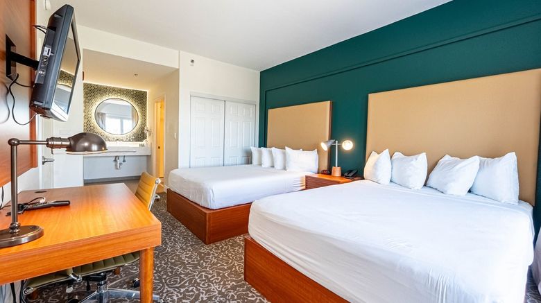 <b>Montreal Suites Room</b>. Images powered by <a href="https://www.leonardoworldwide.com/" title="Leonardo Worldwide" target="_blank">Leonardo</a>.