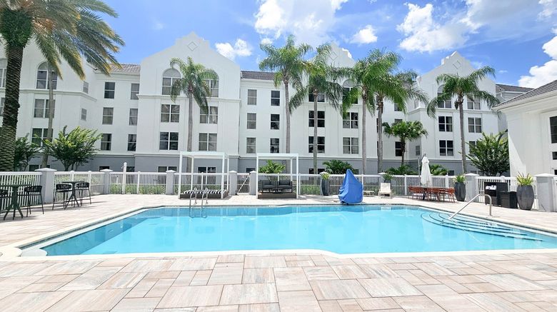 <b>Montreal Suites Pool</b>. Images powered by <a href="https://www.leonardoworldwide.com/" title="Leonardo Worldwide" target="_blank">Leonardo</a>.