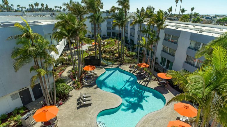 <b>Ventura Beach Marriott Pool</b>. Images powered by <a href="https://www.leonardoworldwide.com/" title="Leonardo Worldwide" target="_blank">Leonardo</a>.