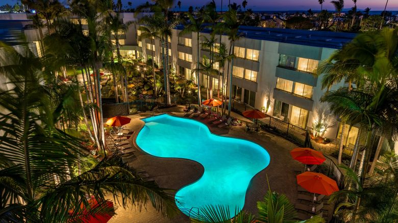 <b>Ventura Beach Marriott Pool</b>. Images powered by <a href="https://www.leonardoworldwide.com/" title="Leonardo Worldwide" target="_blank">Leonardo</a>.