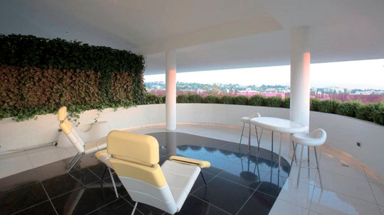 <b>Semiramis Hotel Suite</b>. Images powered by <a href="https://www.leonardoworldwide.com/" title="Leonardo Worldwide" target="_blank">Leonardo</a>.