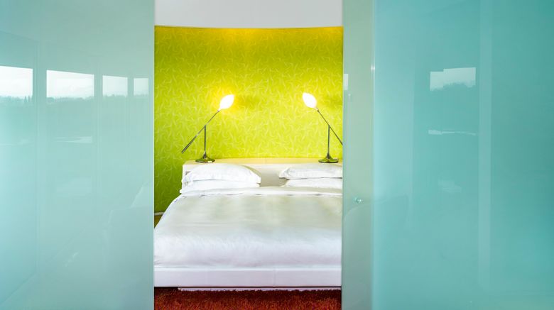 <b>Semiramis Hotel Suite</b>. Images powered by <a href="https://www.leonardoworldwide.com/" title="Leonardo Worldwide" target="_blank">Leonardo</a>.