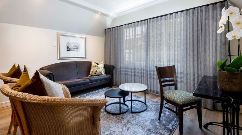 <b>ANEW Hotel Hilton Suite</b>. Images powered by <a href="https://www.leonardoworldwide.com/" title="Leonardo Worldwide" target="_blank">Leonardo</a>.