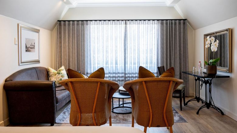 <b>ANEW Hotel Hilton Suite</b>. Images powered by <a href="https://www.leonardoworldwide.com/" title="Leonardo Worldwide" target="_blank">Leonardo</a>.