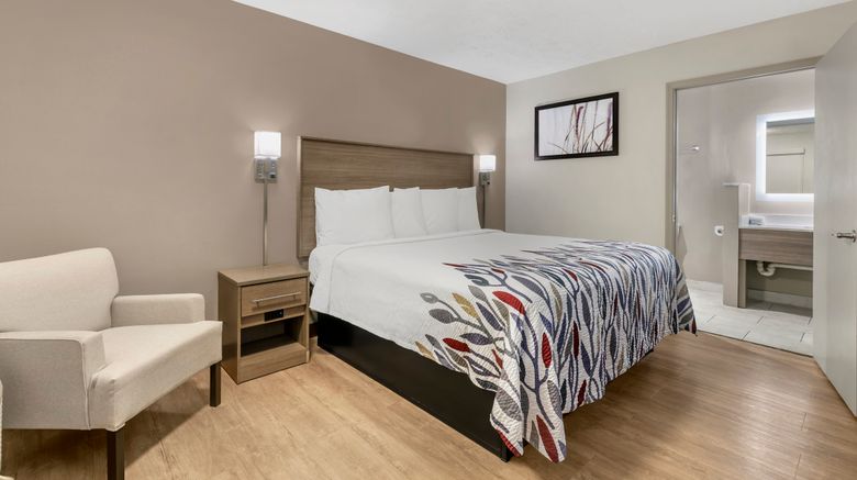 <b>Red Roof Inn Georgetown, KY Room</b>. Images powered by <a href="https://www.leonardoworldwide.com/" title="Leonardo Worldwide" target="_blank">Leonardo</a>.