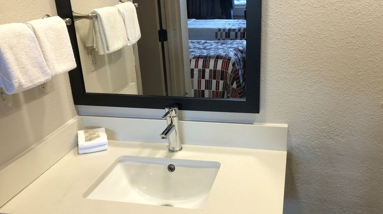 <b>Red Roof Inn Greenville, NC Room</b>. Images powered by <a href="https://www.leonardoworldwide.com/" title="Leonardo Worldwide" target="_blank">Leonardo</a>.