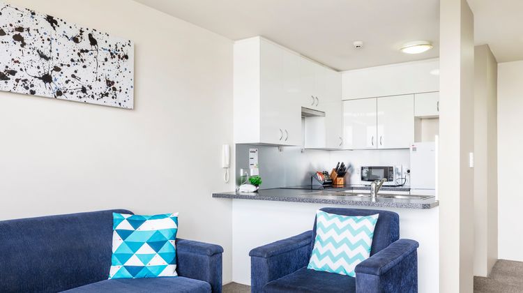 Metro Apartments on Darling Harbour Room