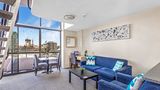 Metro Apartments on Darling Harbour Room