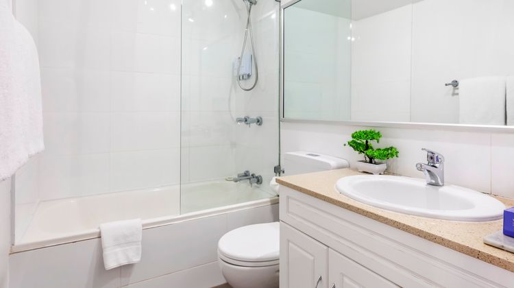 Metro Apartments on Darling Harbour Room
