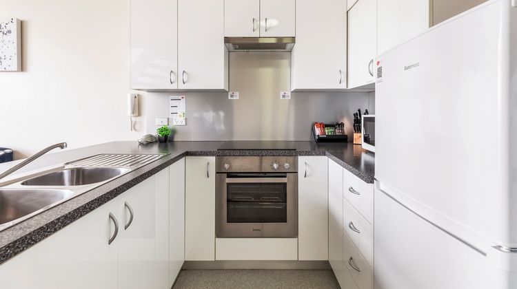 Metro Apartments on Darling Harbour Room