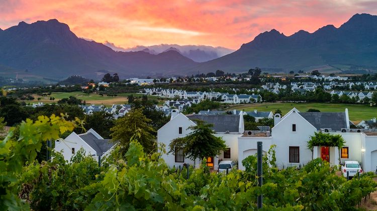 De Zalze Lodge Exterior