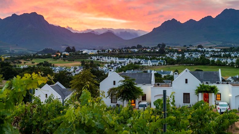 <b>De Zalze Lodge Exterior</b>. Images powered by <a href="https://www.leonardoworldwide.com/" title="Leonardo Worldwide" target="_blank">Leonardo</a>.