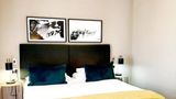 <b>De Zalze Lodge Room</b>. Images powered by <a href="https://www.leonardoworldwide.com/" title="Leonardo Worldwide" target="_blank">Leonardo</a>.