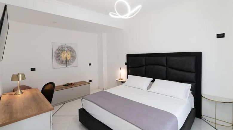 <b>Casa Mira Napoli Room</b>. Images powered by <a href="https://www.leonardoworldwide.com/" title="Leonardo Worldwide" target="_blank">Leonardo</a>.
