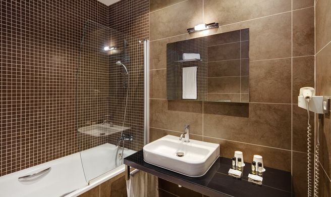 Sercotel Plaza Feria Hotel Room